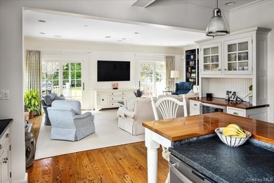 This Arts & Crafts-inspired Colonial located in the tranquil - photo 13