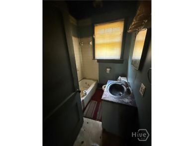 Bring your vision and unlock the potential of this investment - photo 8