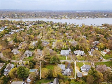 This Arts & Crafts-inspired Colonial located in the tranquil - photo 21
