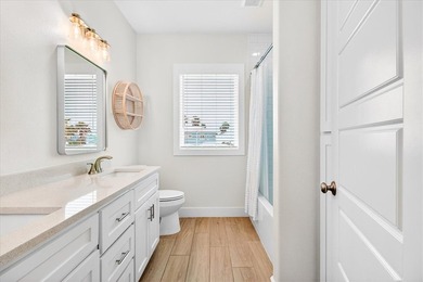 Exquisite home with a coastal flair located in the popular Royal - photo 25