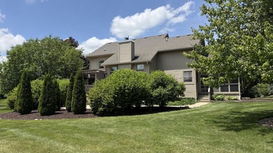 Welcome home to this stunning brick estate, set behind a grand - photo 33