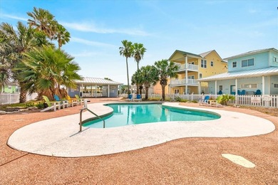 Exquisite home with a coastal flair located in the popular Royal - photo 38