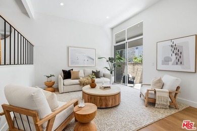 Extensively renovated and just completed 3 bedroom, 2.5 bathroom - photo 5