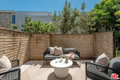 Extensively renovated and just completed 3 bedroom, 2.5 bathroom - photo 8