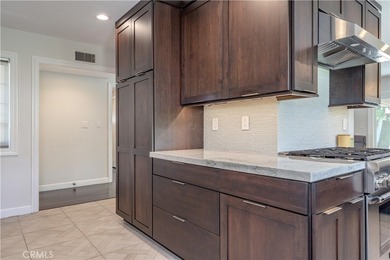 6121 Ludlow - photo 13