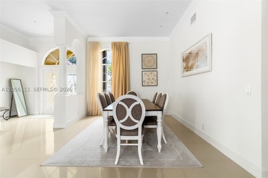 Beautifully renovated single-family home offering the perfect - photo 7