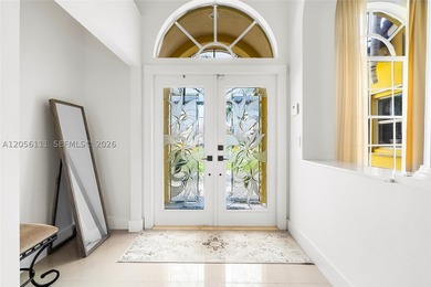 Beautifully renovated single-family home offering the perfect - photo 8