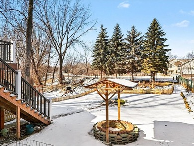Beautiful Open-Concept Home on a Private 0.71 Acre Wooded Lot! - photo 34