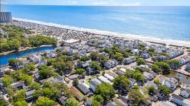 Cozy 2BR/2BA located within the prestigious and highly sought - photo 38