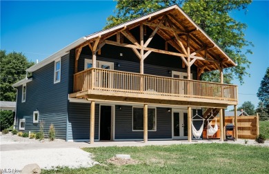 Berlin Lake Home For Sale in North Benton Ohio