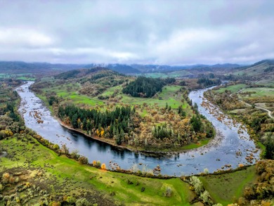 North Umpqua River Commercial For Sale in Roseburg Oregon