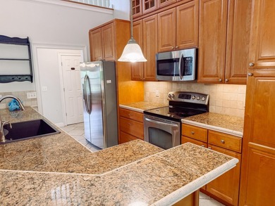 Welcome to this stunning 4-bedroom, 2-1/2-bathroom ranch home - photo 10