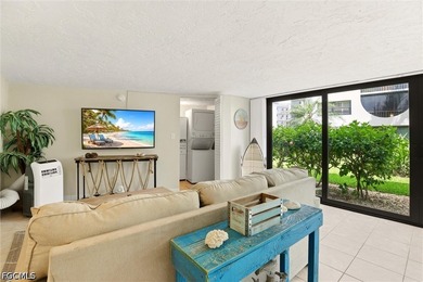 Welcome to Anglers Cove, one of Marco Island's most sought-after - photo 17