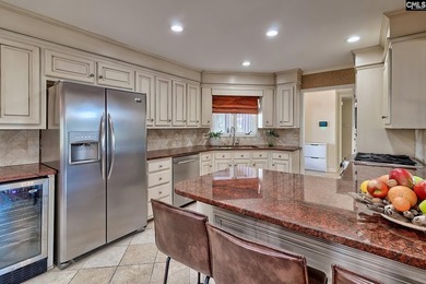 Welcome to 124 Cove Ct - a rare opportunity to enjoy lakefront - photo 19