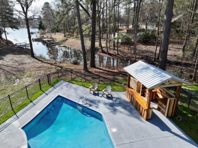 Lake Home Off Market in Summerton, South Carolina