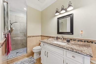 Fully Updated Penthouse-Level Residence beautifully updated - photo 22