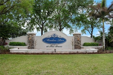 Experience luxury in this exceptional custom estate on 5 private - photo 4