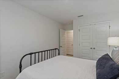 Welcome to Honeycomb Hideaway, a beautifully decorated and - photo 26