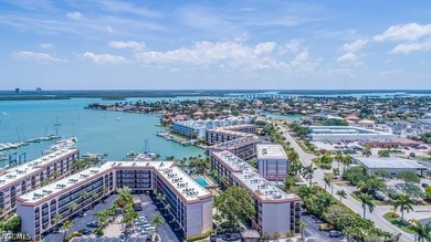 Welcome to Anglers Cove, one of Marco Island's most sought-after - photo 35