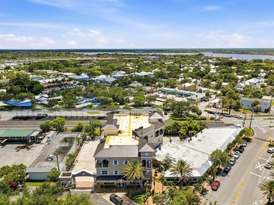 Fully Updated Penthouse-Level Residence beautifully updated - photo 37