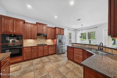 Looking for a home that's just as comfortable for everyday - photo 8