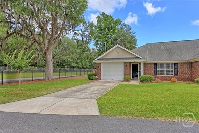 Welcome to this beautifully maintained 2-bedroom, 2-bathroom - photo 4