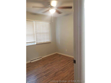 Completely remodeled in 2021 and move-in ready! This beautifully - photo 14