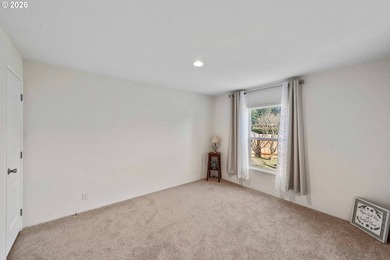 This move-in-ready home offers three bedrooms, twOpo bathrooms - photo 16