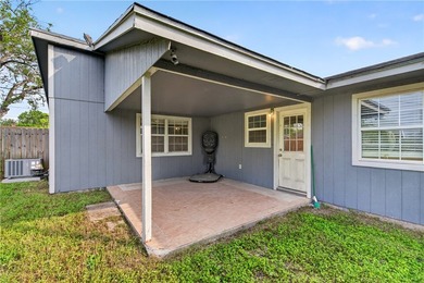 Welcome to this delightful 4-bedroom, 2-bathroom home boasting - photo 20
