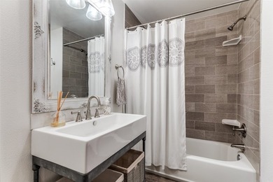 This inviting lakefront retreat on Lake Worth was designed with - photo 21