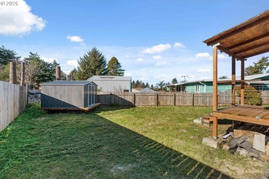 This move-in-ready home offers three bedrooms, twOpo bathrooms - photo 26