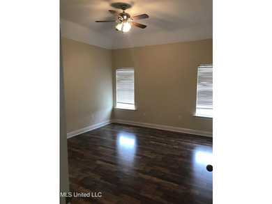 FAMILY FRIENDLY 4 bedroom 2 bath home in Ocean Springs school - photo 5