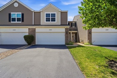 (private lake, pond, creek) Townhome/Townhouse Active Under Contract in Manhattan Illinois