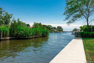 Welcome to this magnificent custom-built 5,000 sq ft waterfront - photo 43