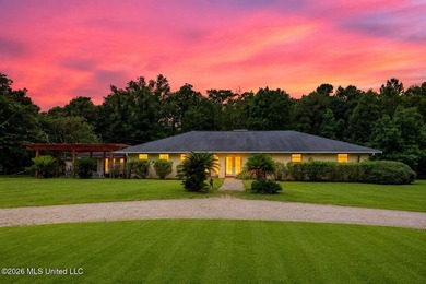 Located on approximately 3.2 acres in the desirable Woolmarket - photo 1