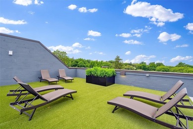 Immediate occupancy available in The Rose at Great Neck. 40-New - photo 26