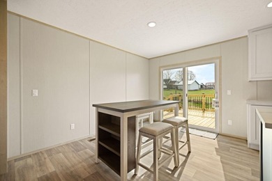 Check out this brand new 5 bedroom, 3 bathroom double-wide - photo 31