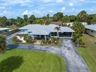 Luxury waterfront estate, 105 ft on the Indian River - photo 3