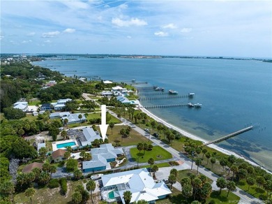 Luxury waterfront estate, 105 ft on the Indian River - photo 8