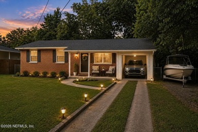 Welcome to 1320 Placid Place, Jacksonville, FL, located in the - photo 3