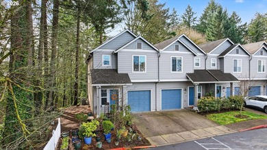 Willamette River - Clackamas County Townhome/Townhouse For Sale in Newberg Oregon