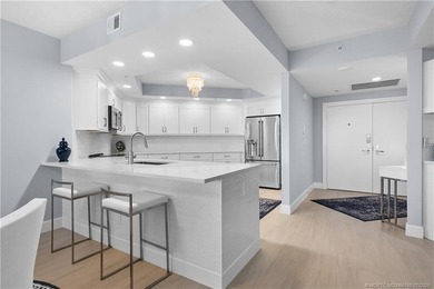 Completely remodeled with over $300,000 in custom renovations - photo 5