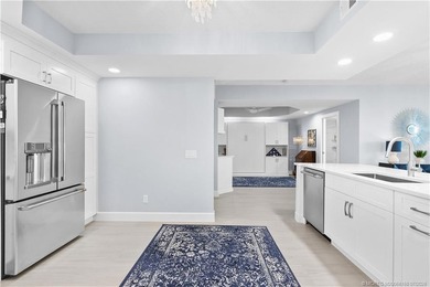 Completely remodeled with over $300,000 in custom renovations - photo 8
