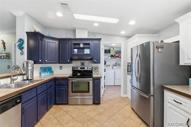 Welcome to 8421 W. Scott Court in beautiful Chassahowitzka, a - photo 10