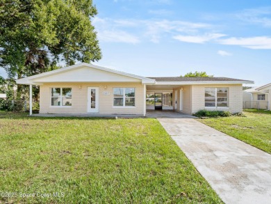 Lake Home For Sale in Melbourne, Florida