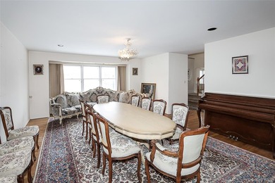 LARGE HOME ON A HUGE LOT SIZE!!!!!!! Beautiful brick Colonial - photo 6