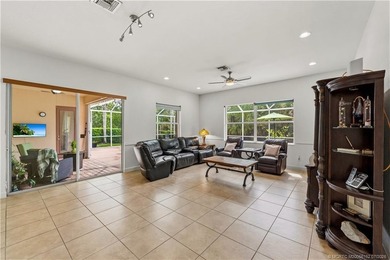 Welcome to Highlands Reserve, one of Palm City's most - photo 7