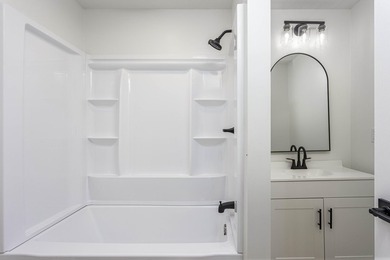 Welcome to this stunning, completely renovated 4-bedroom - photo 29