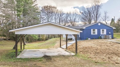 Welcome to this stunning, completely renovated 4-bedroom - photo 33