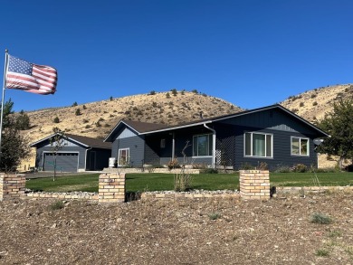 Goose Lake Home For Sale in Lakeview Oregon